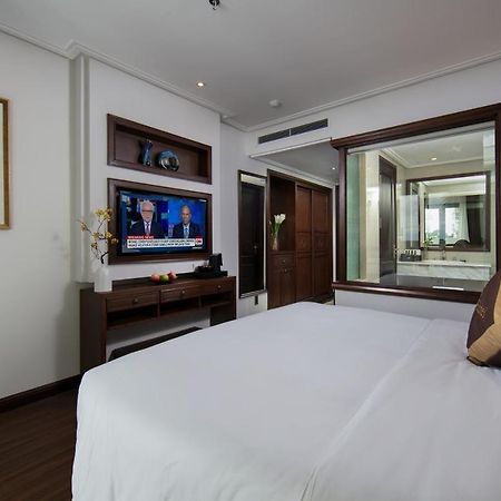 The Q Hotel Hanoi Bagian luar foto